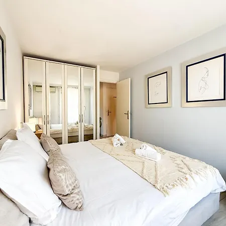 Lägenhet Mace 2 Bedroom - Id208 *